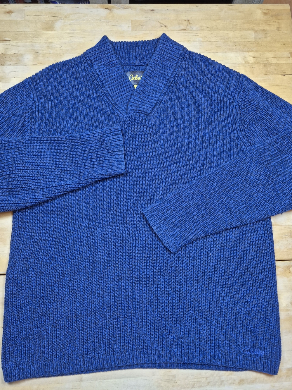 Cabela's Men's Royal Blue V‑Neck Ribbed Knit Sweater